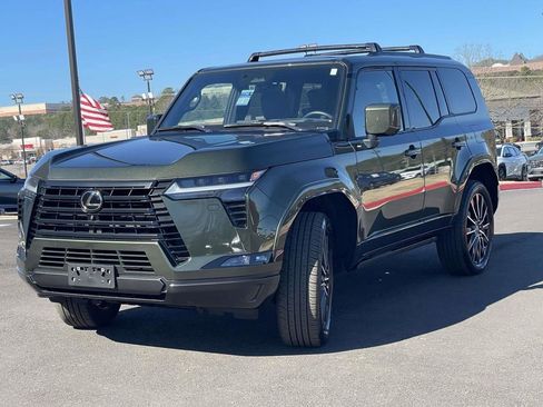 Used 2024 Lexus GX 550 550 Luxury+ w/ Accessory Package (2T) image 5