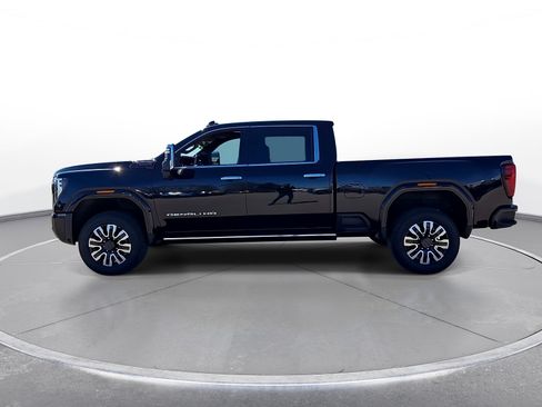 Used 2025 GMC Sierra 3500 Denali Ultimate AWD/4WD image 5