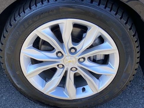 Used 2023 Chevrolet Malibu LT image 29