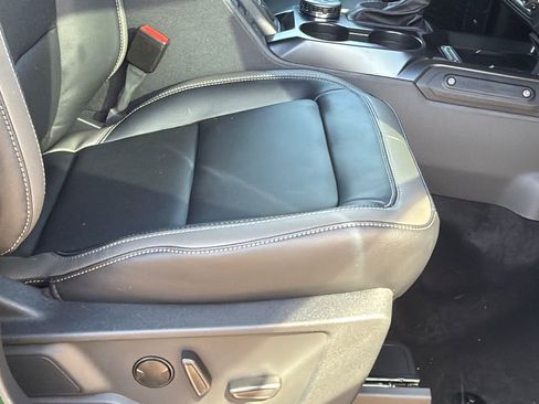 New 2025 Ford Bronco Outer Banks image 11