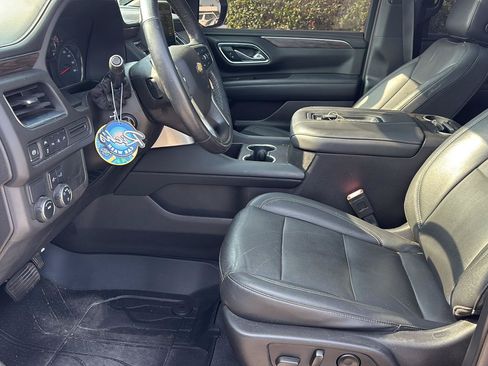 Used 2021 Chevrolet Tahoe LT w/ LT Signature Plus Package RWD image 13