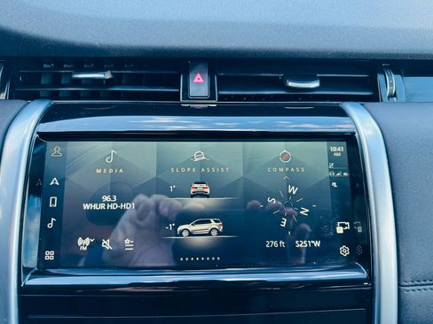 Used 2022 Land Rover Discovery Sport S image 16