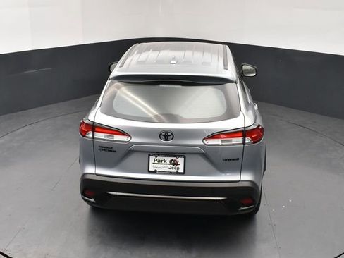 Used 2024 Toyota Corolla Cross AWD Hybrid image 17