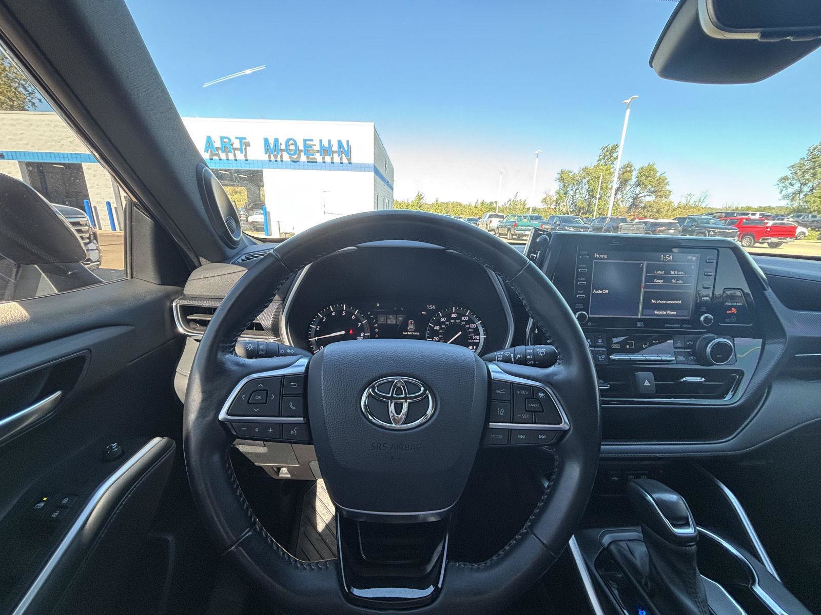 Used 2021 Toyota Highlander XSE AWD/4WD image 28