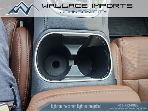 Used 2025 Subaru Outback Touring XT image 40