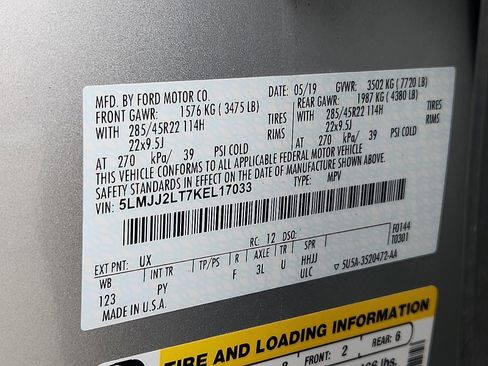 Used 2019 Lincoln Navigator Reserve image 27