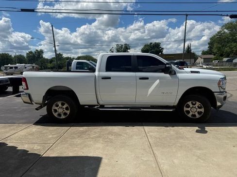 Used 2024 RAM 2500 Big Horn AWD/4WD image 2