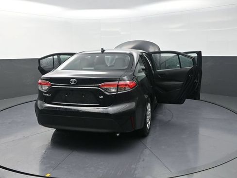 Used 2024 Toyota Corolla LE FWD image 35