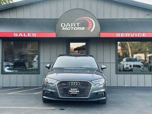 Used 2017 Audi A3 e-tron Premium Plus w/ Technology Package image 2