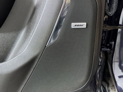 Used 2023 GMC Yukon SLT image 27