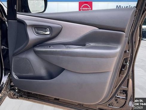 Used 2023 Nissan Murano SV FWD image 27