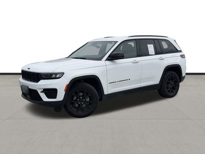 Used 2024 Jeep Grand Cherokee Altitude
