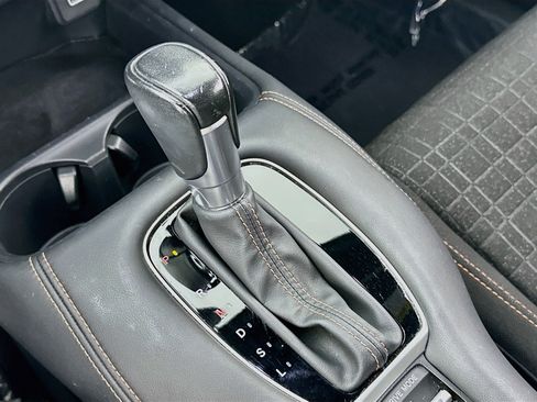 Used 2023 Honda HR-V Sport image 16
