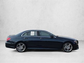 Used 2018 Mercedes-Benz E 300 video 4