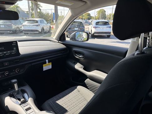 New 2026 Honda HR-V LX image 11