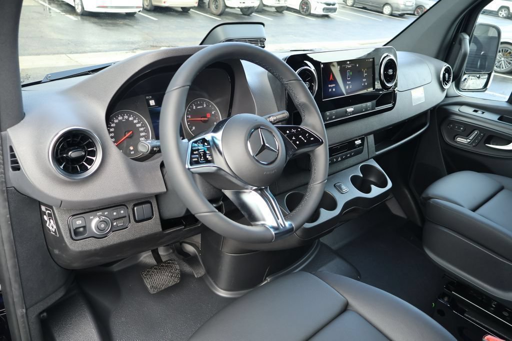 New 2026 Mercedes-Benz Sprinter 2500 image 3
