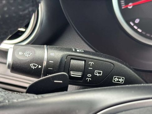 Used 2016 Mercedes-Benz GLC 300 4MATIC image 31