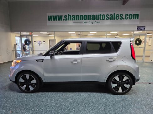 Used 2014 Kia Soul ! w/ Sun & Sound Package image 11