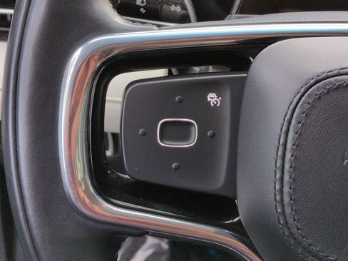 Used 2024 Lincoln Nautilus Reserve image 23