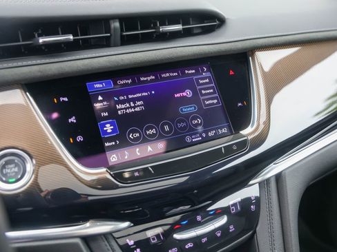Certified 2025 Cadillac XT6 Premium Luxury w/ Platinum Package AWD/4WD image 16