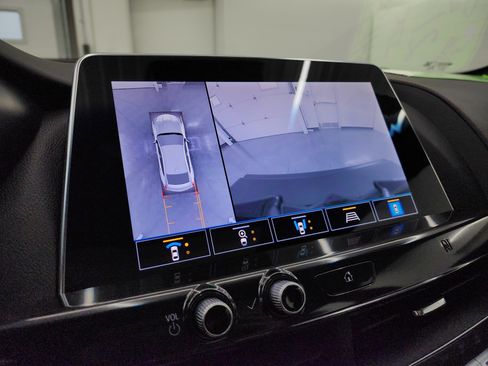 Used 2021 Cadillac CT5 V w/ Premium Package image 18