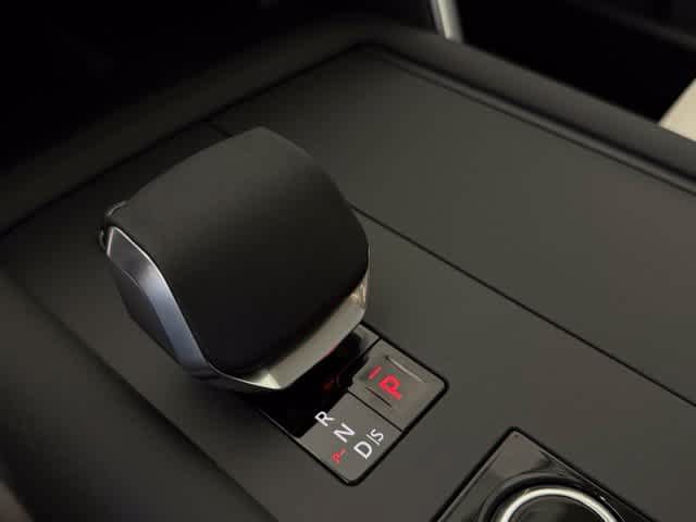 New 2026 Land Rover Discovery Limited Edition AWD/4WD image 20