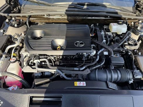 Used 2024 Lexus ES 300h w/ Premium Package image 25