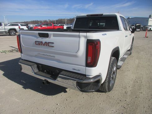 New 2026 GMC Sierra 1500 SLT w/ SLT Premium Plus Package image 4