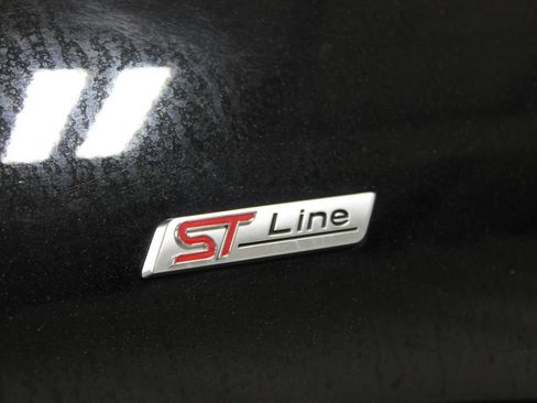 Used 2025 Ford Explorer ST-Line AWD/4WD image 34