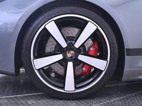 Certified 2026 Porsche 911 Targa 4S AWD/4WD image 17