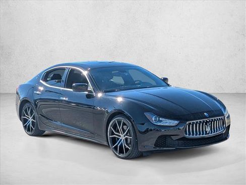 Used 2014 Maserati Ghibli image 3