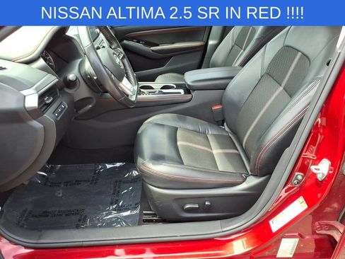Used 2023 Nissan Altima 2.5 SR FWD image 12