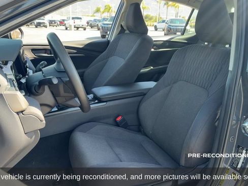 Used 2025 Toyota Camry LE FWD image 11