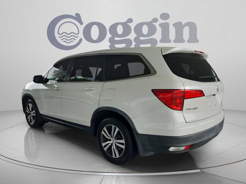Used 2018 Honda Pilot EX image 3