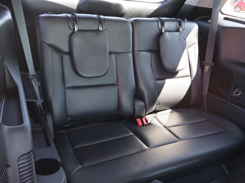 Used 2022 Ford Explorer Limited w/ Hybrid Equipment Group 310A image 13