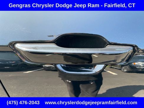 Certified 2023 Jeep Grand Cherokee Altitude AWD/4WD image 15