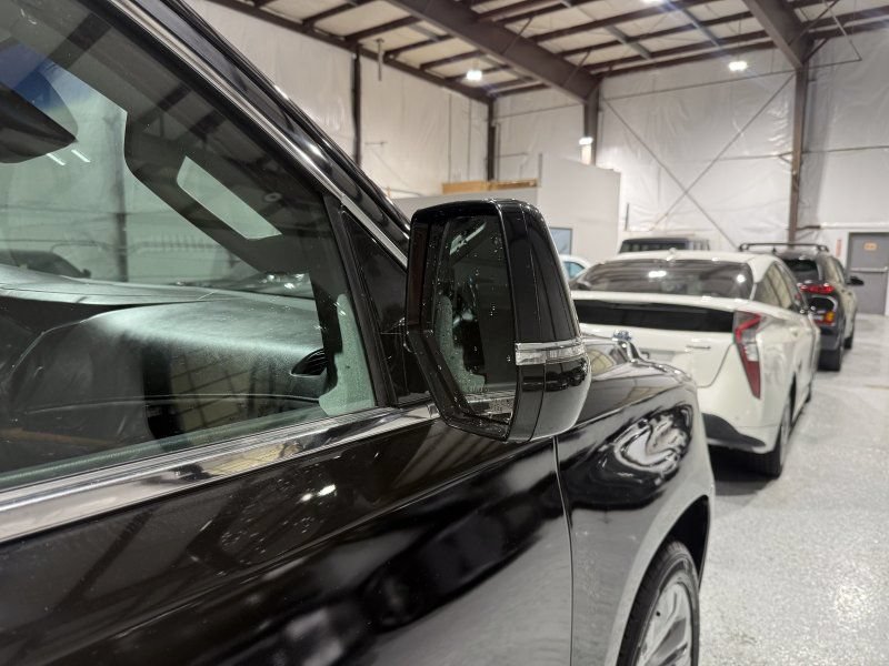 Used 2018 Cadillac Escalade Premium Luxury w/ LPO, Radiant Package AWD/4WD image 6