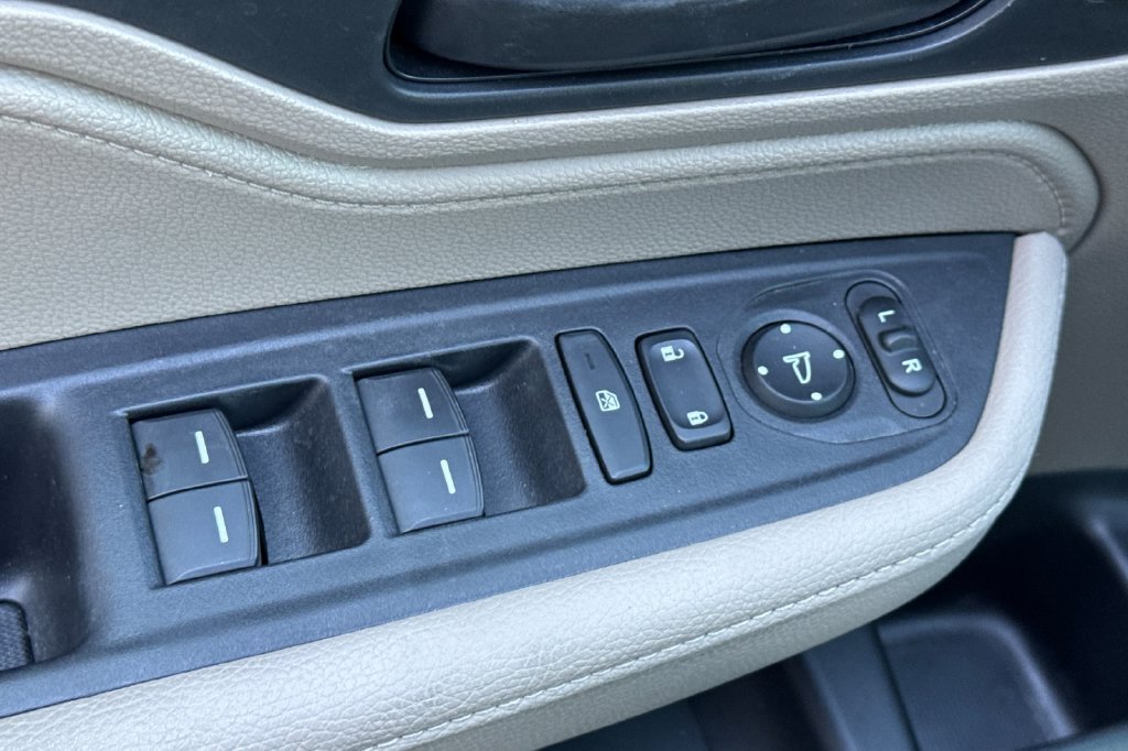 Certified 2024 Honda Odyssey EX-L image 15