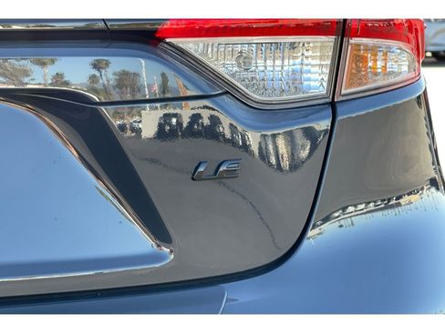 Used 2025 Toyota Corolla LE image 44