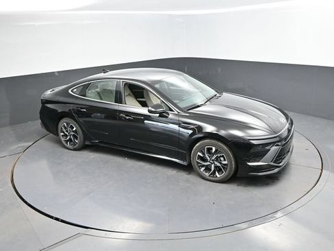 Used 2025 Hyundai Sonata SEL FWD image 40