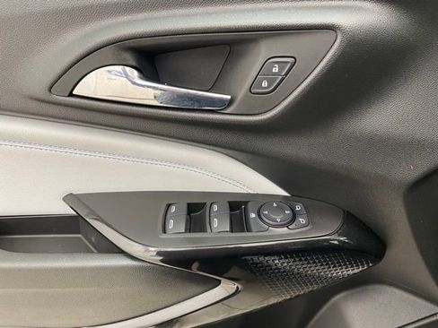 Used 2024 Chevrolet Trax LT w/ Driver Confidence Package image 11