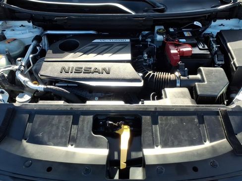 Used 2023 Nissan Rogue SV image 32