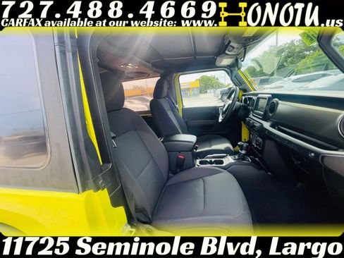 Used 2023 Jeep Wrangler Sport AWD/4WD image 15