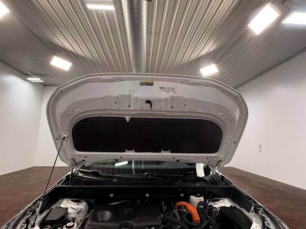 Used 2023 Toyota RAV4 LE AWD/4WD image 85