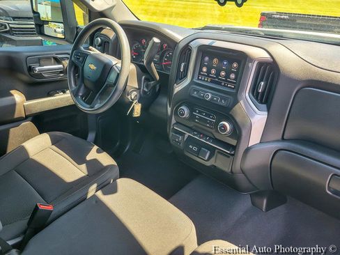 Certified 2022 Chevrolet Silverado 2500 Custom w/ Custom Value Package AWD/4WD image 26