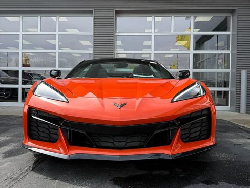 Used 2025 Chevrolet Corvette Z06 w/ Battery Protection Package RWD image 14
