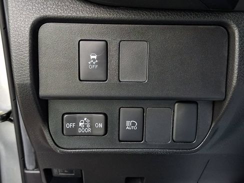 Used 2023 Toyota Tacoma SR AWD/4WD image 25