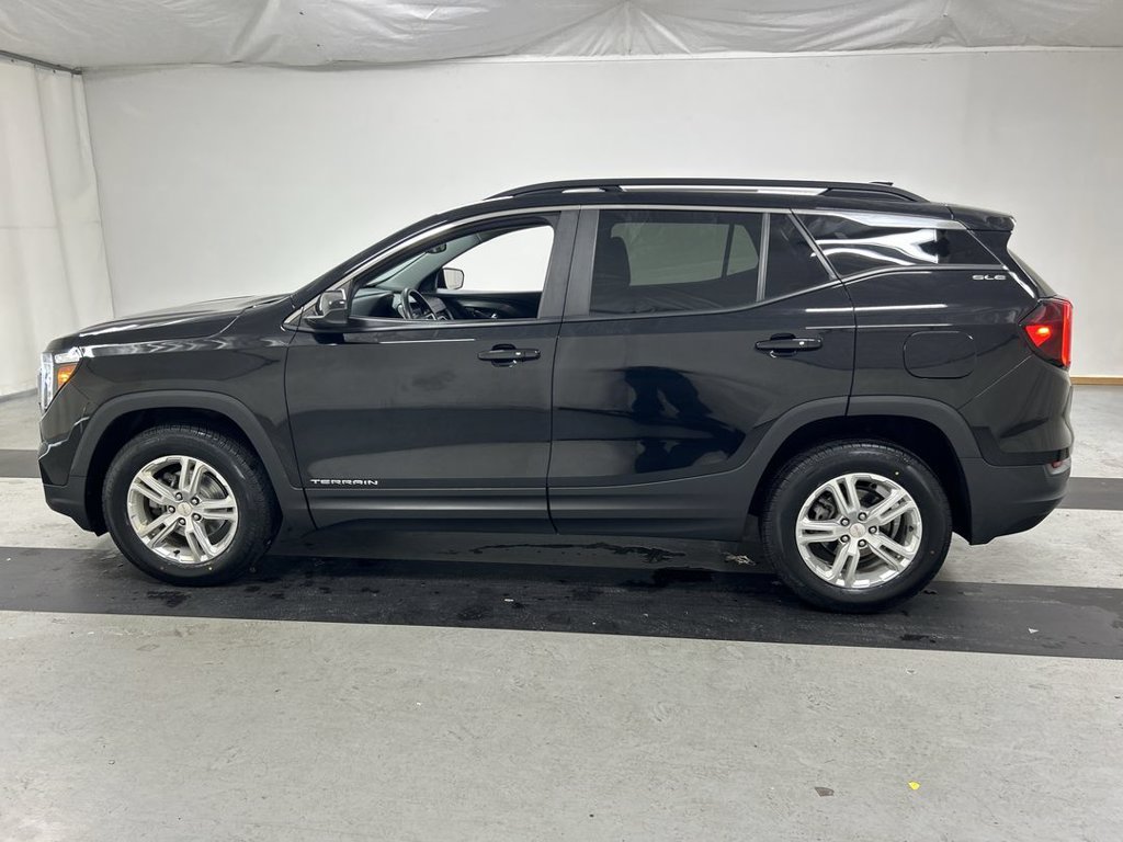 Certified 2023 GMC Terrain SLE w/ Driver Convenience Package AWD/4WD image 6
