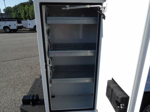 Used 2021 GMC Savana 3500 w/ Power Convenience Package RWD image 53