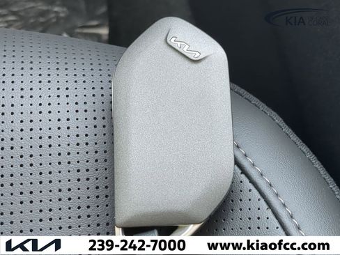 New 2025 Kia Sorento S w/ Panoramic Sunroof Package image 30